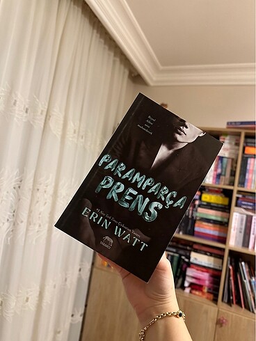 Paramparça Prens kitap