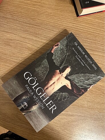 Gölgeler kitap