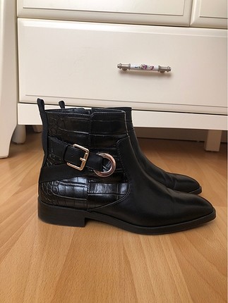 ZARA KISA BOT