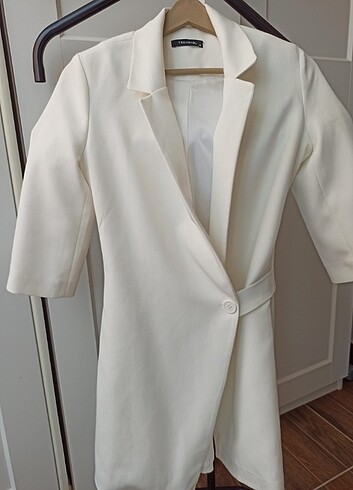 Trendyol & Milla Beyaz Ceket Elbise 