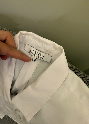 Düğmeli Kolsuz Gömlek - Görsel 2