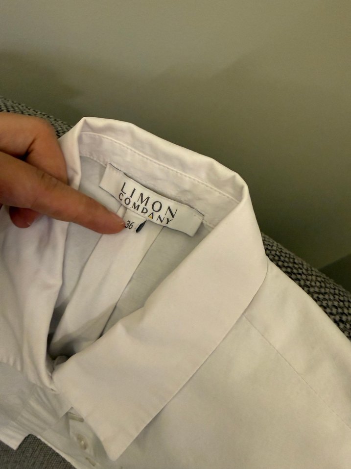 Düğmeli Kolsuz Gömlek - Görsel 2