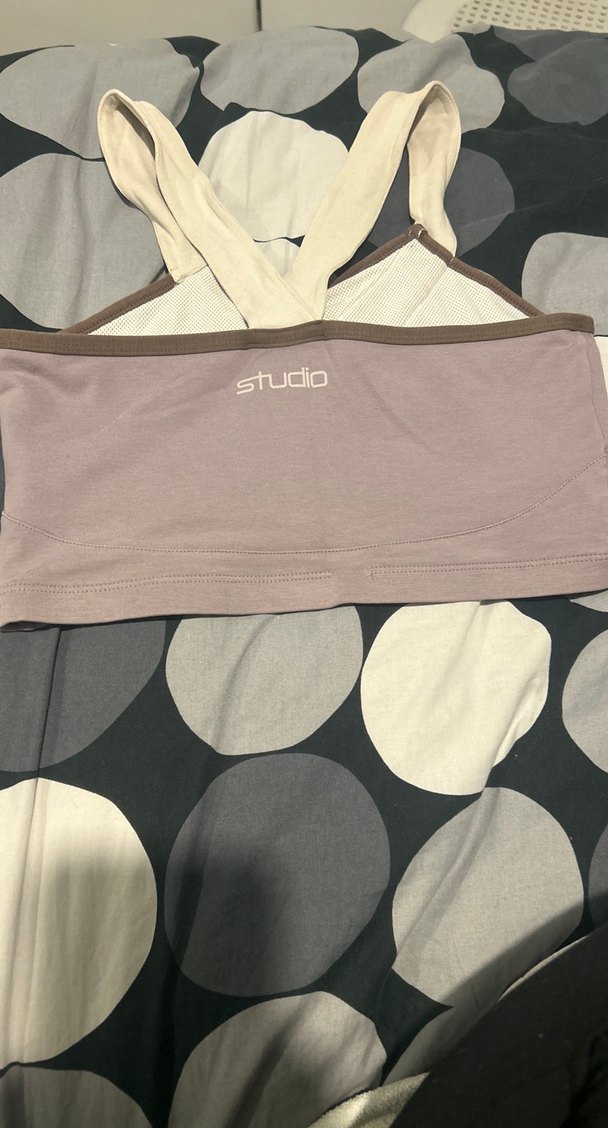 NikeFIT Bej Askılı Lila Spor Sütyeni - Görsel 4