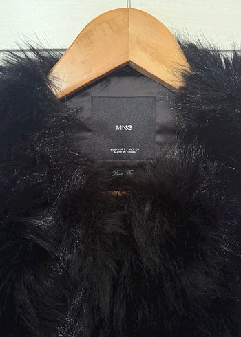 Mango Siyah Kısa Peluş Ceket Mont - Görsel 4