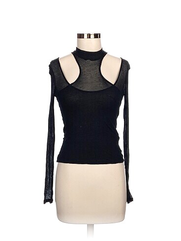 Zara Bluz %70 İndirimli.