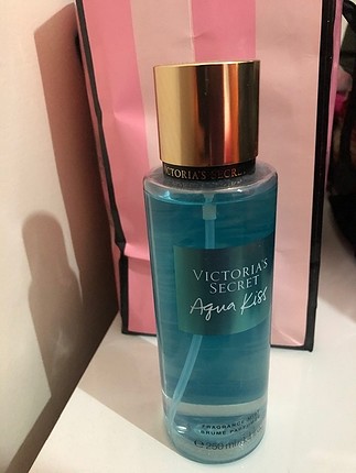 Victoria Secret Aqua Kiss