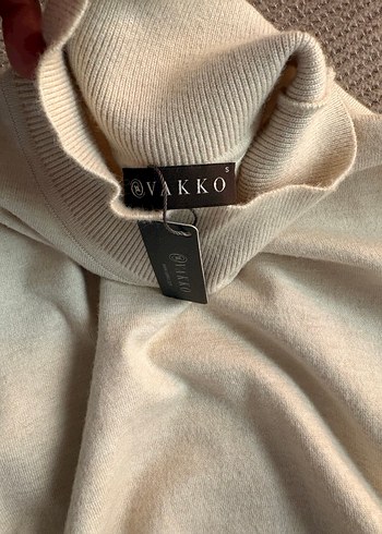 Bej Yüksek Yakalı Pilili Midi Triko Elbise - Görsel 2