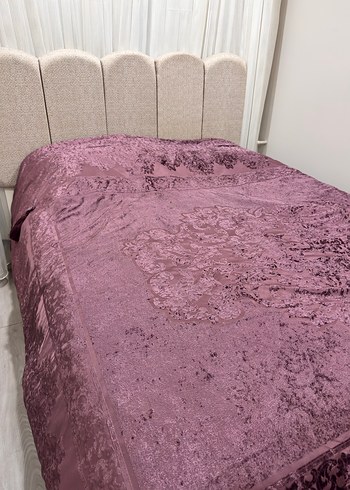 Karaca Bordo Nakışlı Yatak Örtüsü - Görsel 2