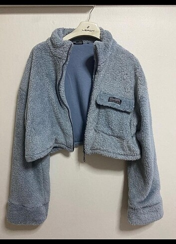 m Beden Mavi bershka crop pelus ceket