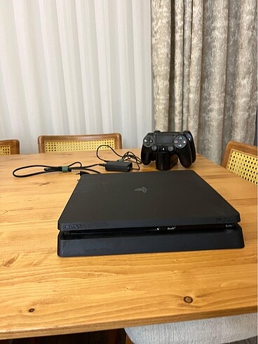 Ps4 slim 1 tb