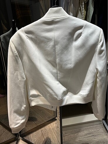 s Beden beyaz Renk Stradivarius bomber ceket