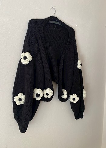 Nakışlı Siyah Mini Örgü Hırka - Görsel 2