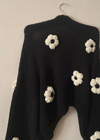 Nakışlı Siyah Mini Örgü Hırka - Görsel 3