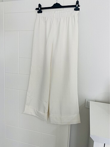 38 Beden beyaz Renk Bol paça beyaz pantolon