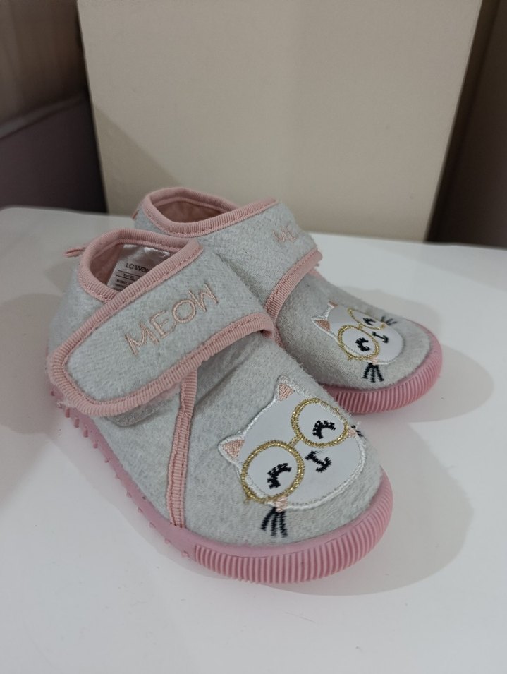 Kız Çocuk Pembe Nakışlı Sıcak Terlik - Görsel 3