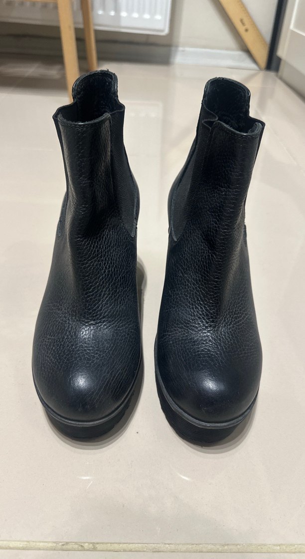 Kadın Siyah Deri Dolgu Topuk Bot - Görsel 2