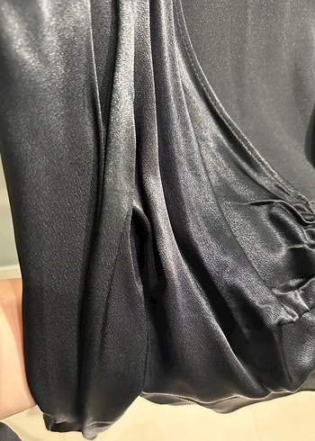 Saten V Yakalı Kadın Bluz - Görsel 2