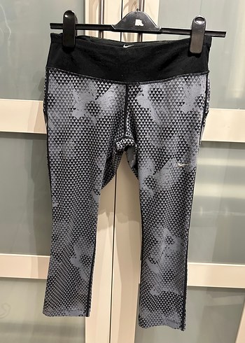 Nike Siyah Gri Geometrik Desenli Spor Tayt
