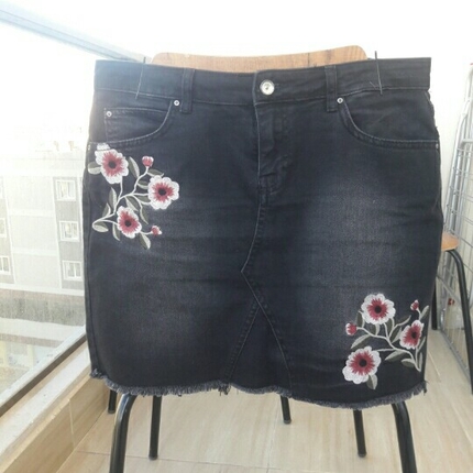 nakış işlemeli denim etek