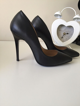 Siyah stiletto