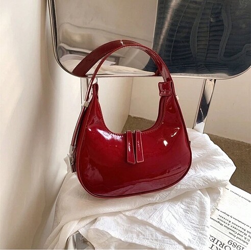  Beden Minimalist Hobo Cherry Red Çanta