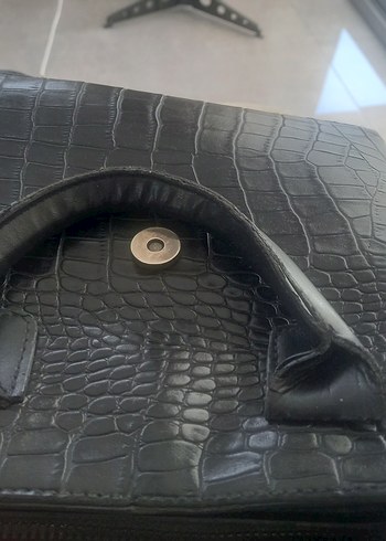 ZARA Tokalı Siyah Yılan Derisi Desenli Deri Kadın Çanta - Görsel 5