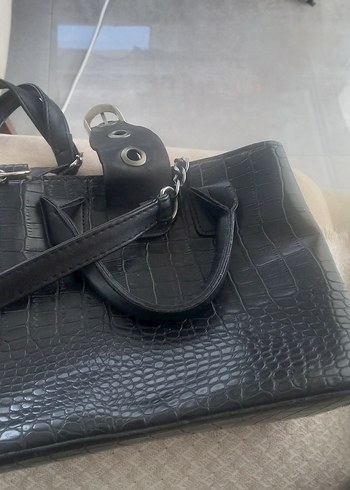 ZARA Tokalı Siyah Yılan Derisi Desenli Deri Kadın Çanta - Görsel 3