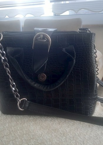 ZARA Tokalı Siyah Yılan Derisi Desenli Deri Kadın Çanta - Görsel 4