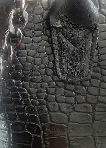 ZARA Tokalı Siyah Yılan Derisi Desenli Deri Kadın Çanta - Görsel 2
