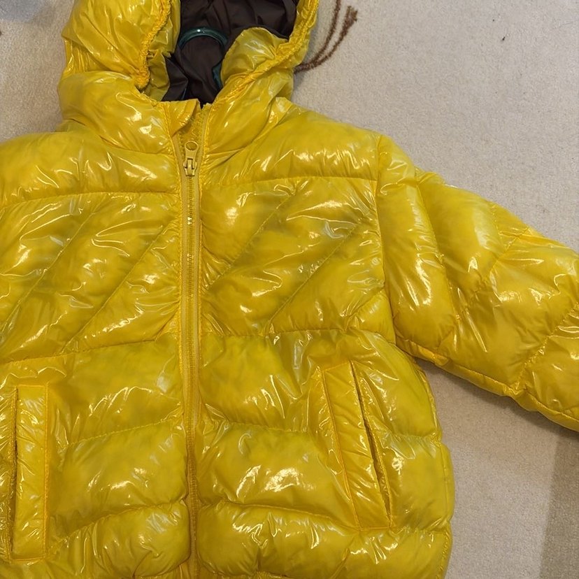 Parlak Sarı Kapüşonlu Erkek Çocuk Mont - Görsel 2