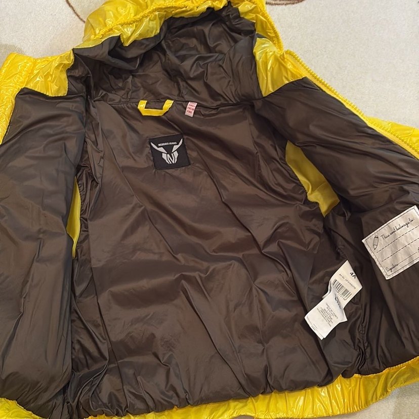 Parlak Sarı Kapüşonlu Erkek Çocuk Mont - Görsel 4