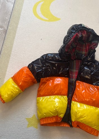 Kapüşonlu Renkli Erkek Çocuk Mont - Görsel 2