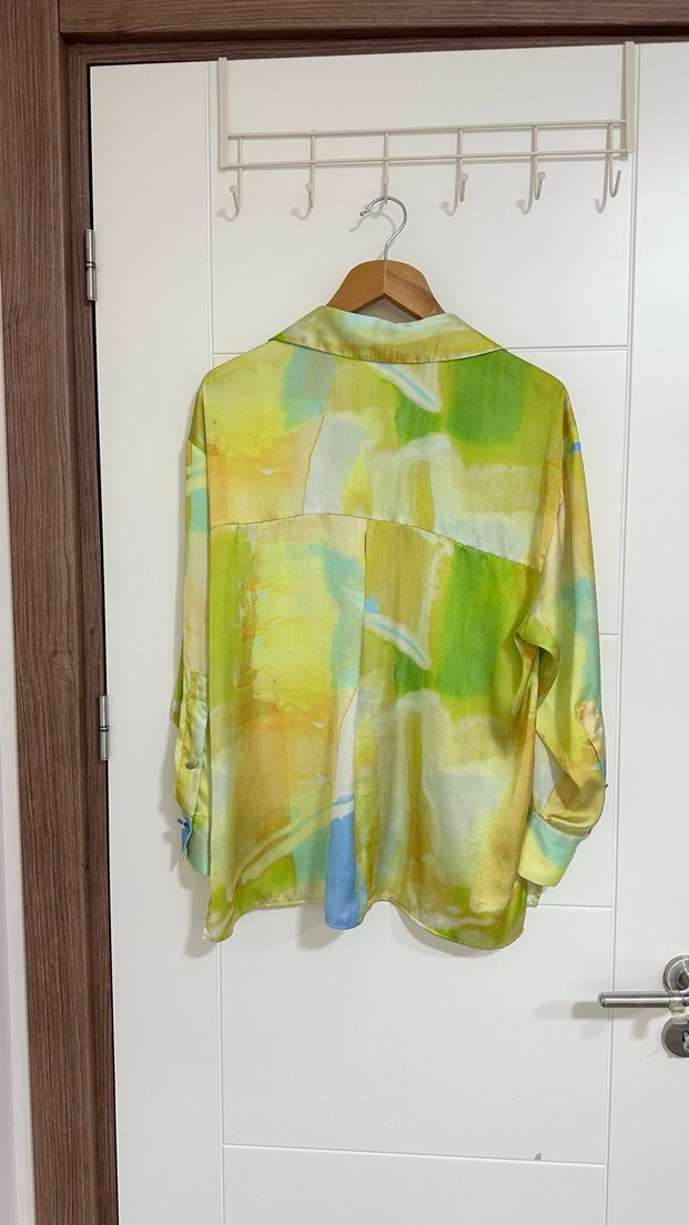 Pastel Renkli Düğmeli Uzun Kollu Kadın Gömlek - Görsel 2