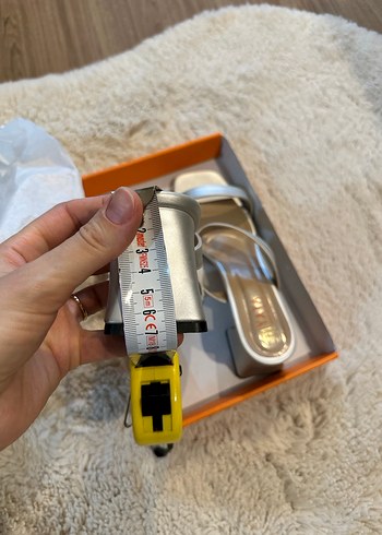 Minimalist gümüş Renk Kadın Topuklu Terlik - Görsel 3