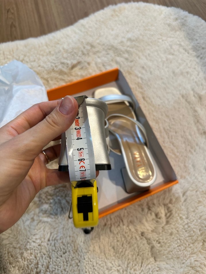 Minimalist gümüş Renk Kadın Topuklu Terlik - Görsel 3