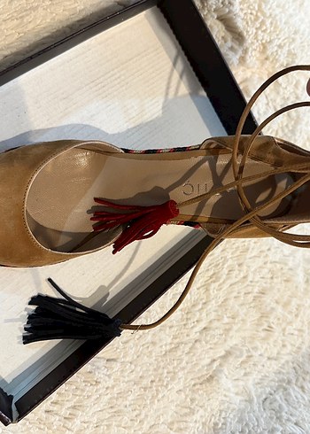 Desenli Süet Dolgu Topuklu Kadın Ayakkabı - Görsel 2