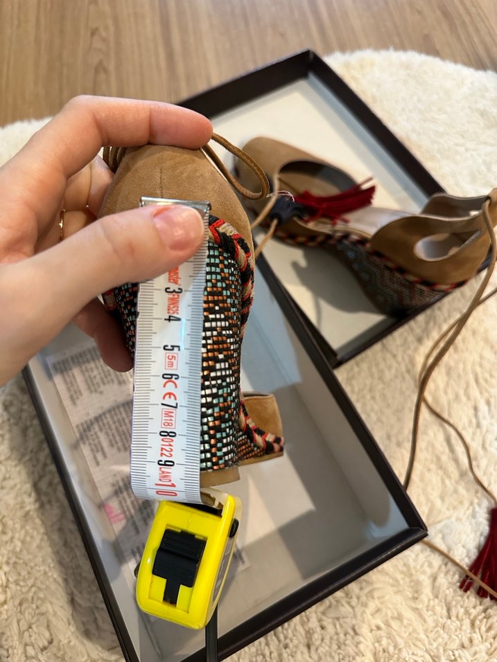 Desenli Süet Dolgu Topuklu Kadın Ayakkabı - Görsel 5