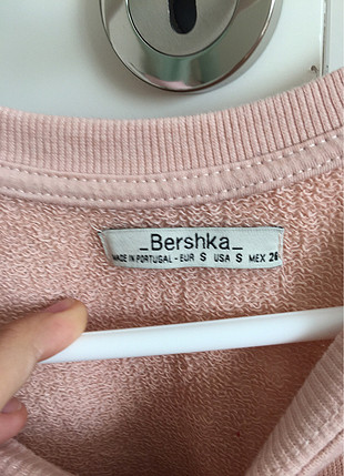 Bershka Sweatshirt