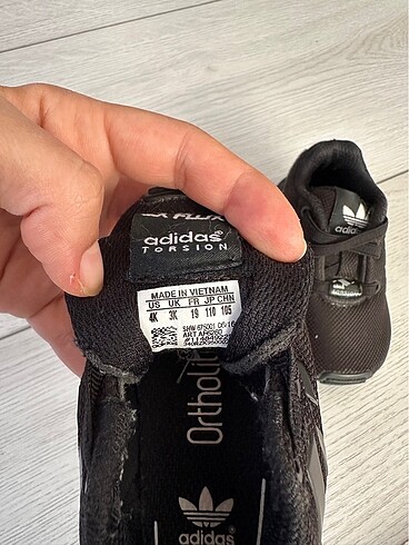 19 Beden siyah Renk Adidas bebek ayakkabı