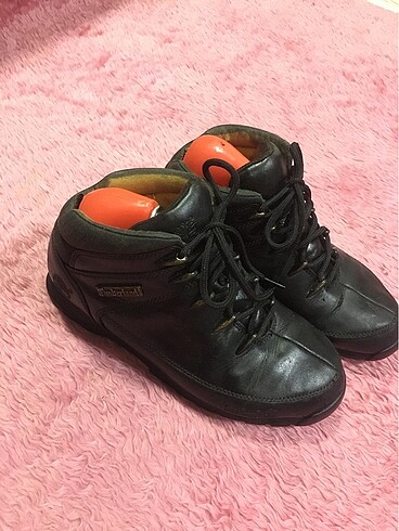 Timberland Timberland bot
