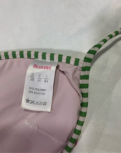 38 Beden Çiçekli üçgen bikini üstü