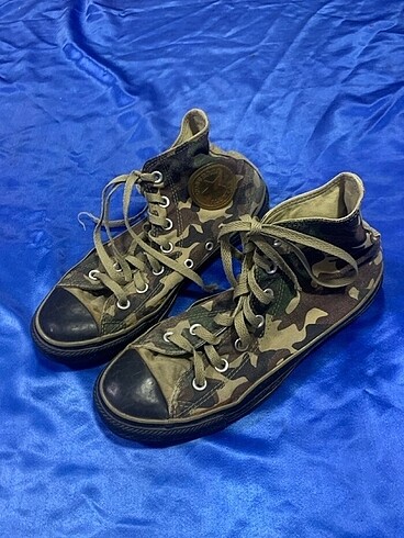 39 Beden Askeri converse