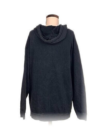 m Beden Stradivarius Sweatshirt %70 İndirimli.