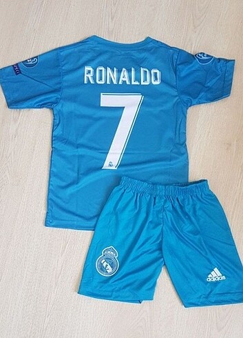 176/15_16 YAS REAL MADRID RONALDO FORMA 
