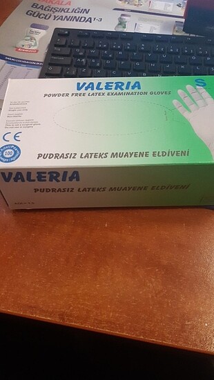 Pudrasiz eldiven