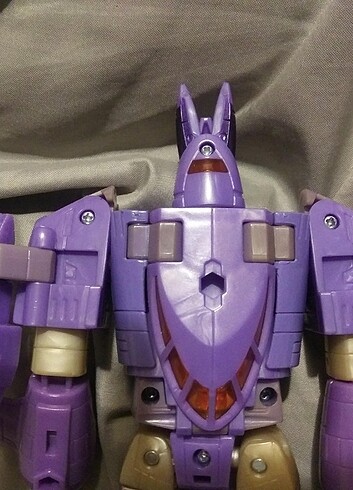  Beden Transformers Kingdom Cylonus 