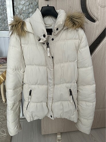 Bershka Mont