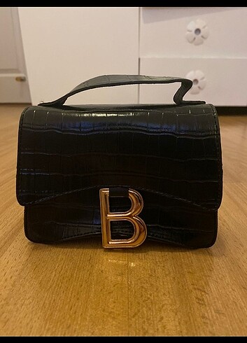 Siyah Balenciaga model mini çanta