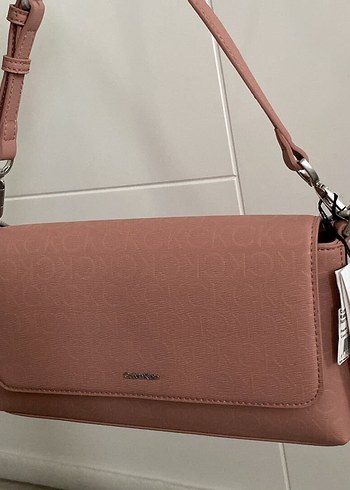 Calvin Klein Pudra Pembe Calvin Klein Capraz Canta