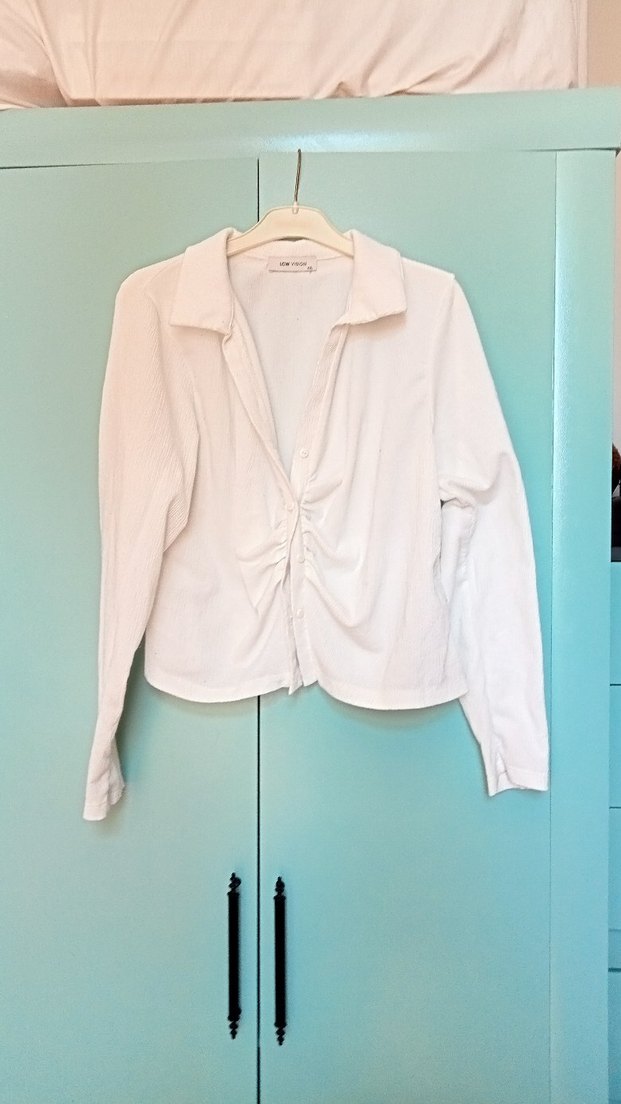 Ekru Uzun Kollu Pliseli Crop Kadın Gömlek - Görsel 2